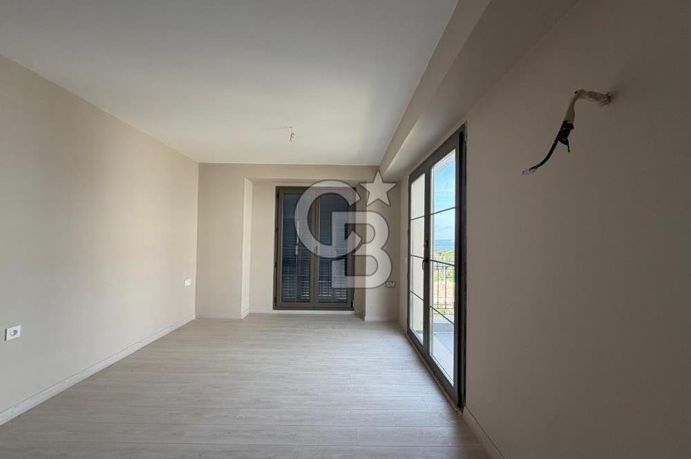 ÇANAKKALE MERKEZ ÇINARLI FULL BOĞAZ MANZARALI SATILIK 4+1 VİLLA