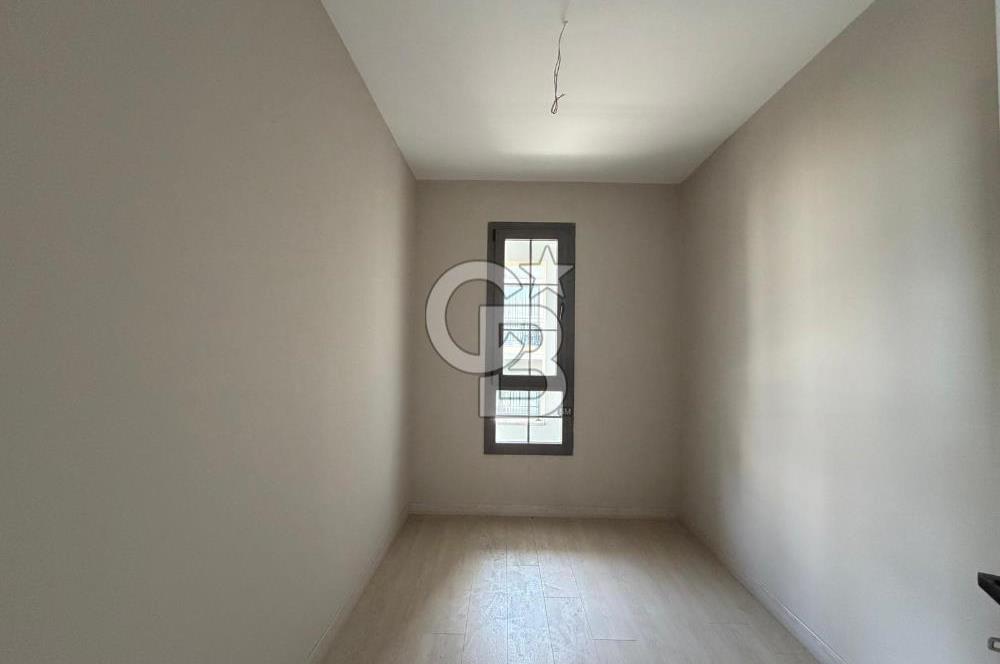 ÇANAKKALE MERKEZ ÇINARLI FULL BOĞAZ MANZARALI SATILIK 4+1 VİLLA