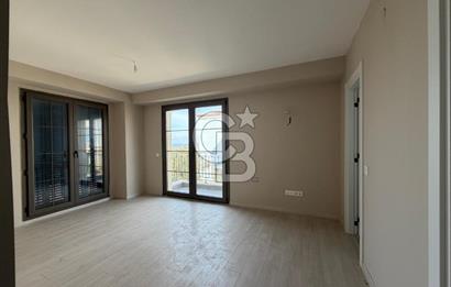 ÇANAKKALE MERKEZ ÇINARLI FULL BOĞAZ MANZARALI SATILIK 4+1 VİLLA