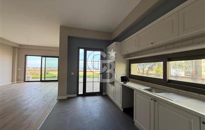 ÇANAKKALE MERKEZ ÇINARLI FULL BOĞAZ MANZARALI SATILIK 4+1 VİLLA