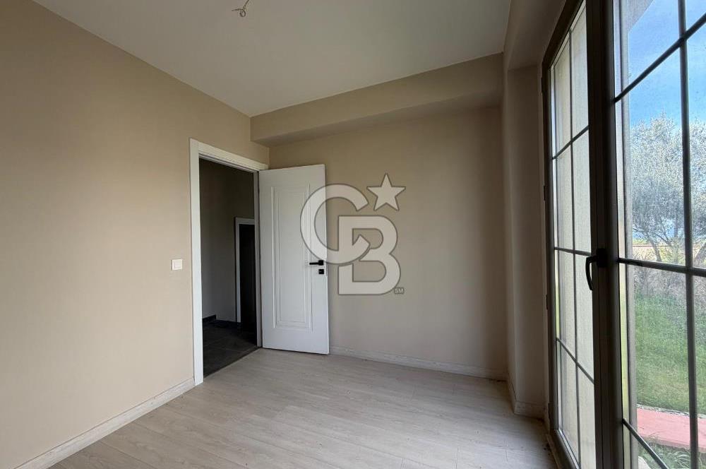 ÇANAKKALE MERKEZ ÇINARLI FULL BOĞAZ MANZARALI SATILIK 4+1 VİLLA