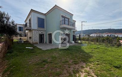 ÇANAKKALE MERKEZ ÇINARLI FULL BOĞAZ MANZARALI SATILIK 4+1 VİLLA