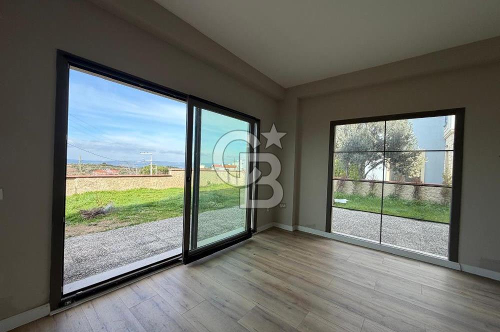 ÇANAKKALE MERKEZ ÇINARLI FULL BOĞAZ MANZARALI SATILIK 4+1 VİLLA