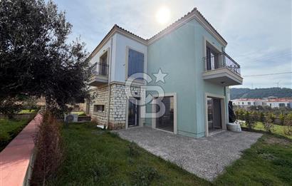 ÇANAKKALE MERKEZ ÇINARLI FULL BOĞAZ MANZARALI SATILIK 4+1 VİLLA