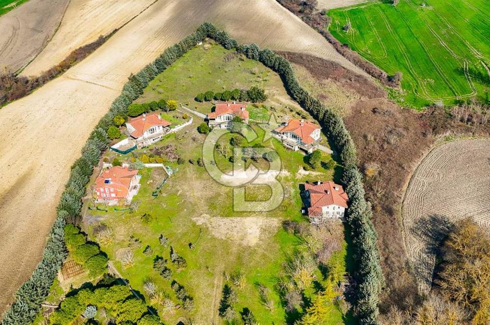 ÇATALCA ÖRCÜNLÜ’DE 39.000 m² YATIRIMLIK ARAZİ – VİLLA VE RESTAURANT TESİSLİ