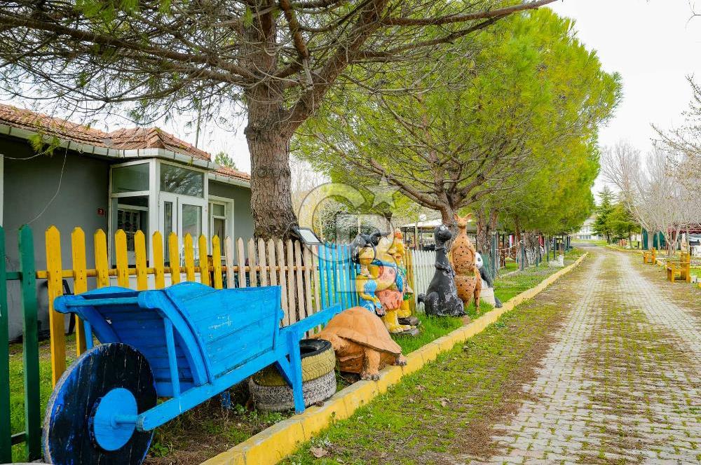 ÇATALCA ÖRCÜNLÜ’DE 39.000 m² YATIRIMLIK ARAZİ – VİLLA VE RESTAURANT TESİSLİ