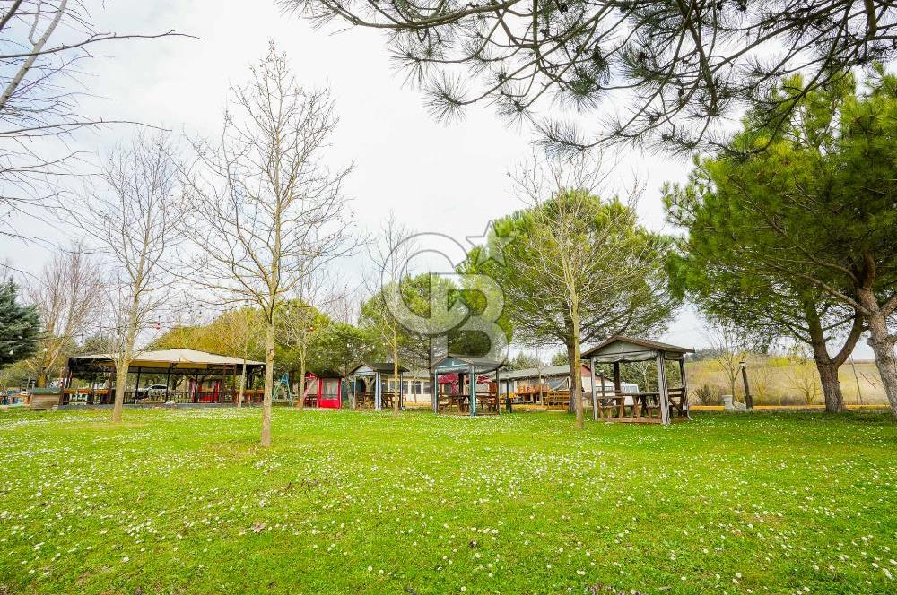 ÇATALCA ÖRCÜNLÜ’DE 39.000 m² YATIRIMLIK ARAZİ – VİLLA VE RESTAURANT TESİSLİ