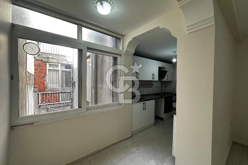 KARŞIYAKA TUNA MAHALLESİ’NDE YATIRIMLIK BOŞ 4+1 145m2 SATILIK DAİRE