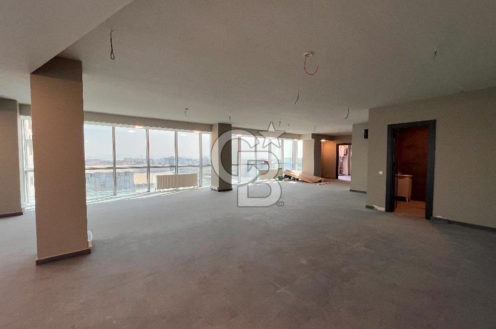 SERTAN DEDE PENDİK ANKARA CADDESİNDE PLAZADA KİRALIK BÜRO OFİS