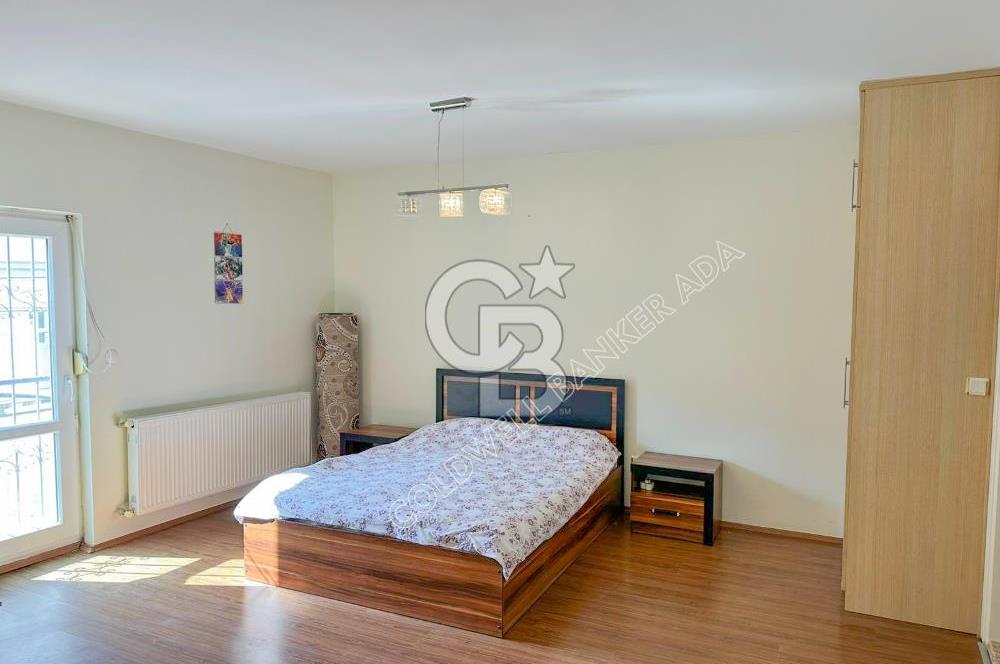 Kuşadası Bayraklıdede Efe Konakları'nda Kesintisiz Deniz Manzaralı Tripleks Villa