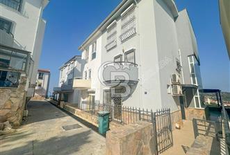 Kuşadası Bayraklıdede Efe Konakları'nda Kesintisiz Deniz Manzaralı Tripleks Villa - 1 - 337826