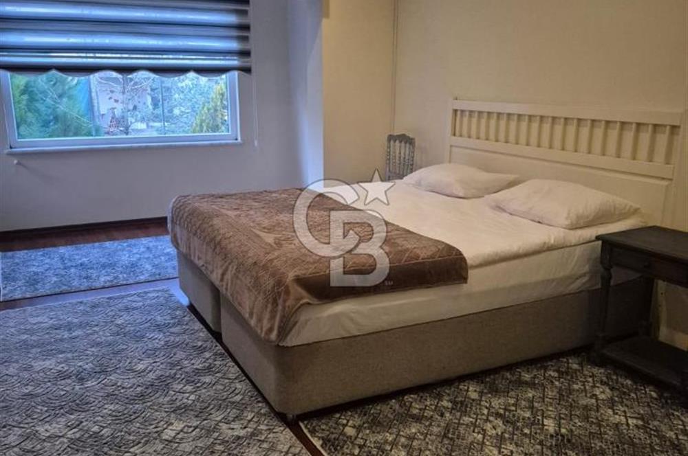 Çatalca Örcünlü'de 5164 m² Yatırımlık Arsa: Villa ve Restaurantlı