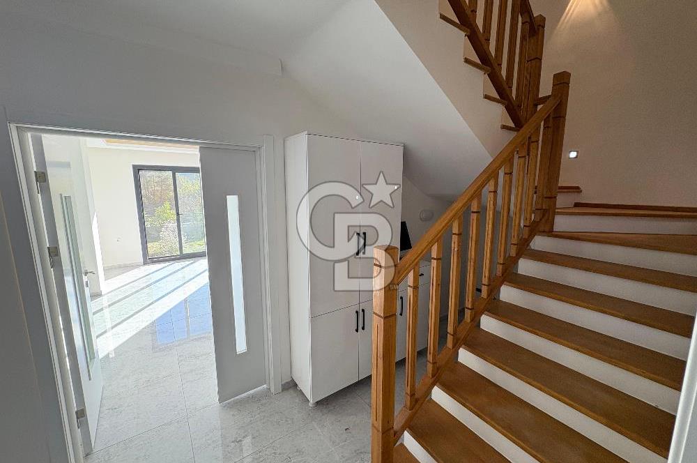 Ula, Kızılağaç’ta Satılık 3.5+1 Villa !