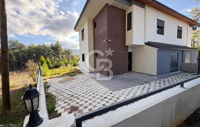 Ula, Kızılağaç’ta Satılık 3.5+1 Villa !