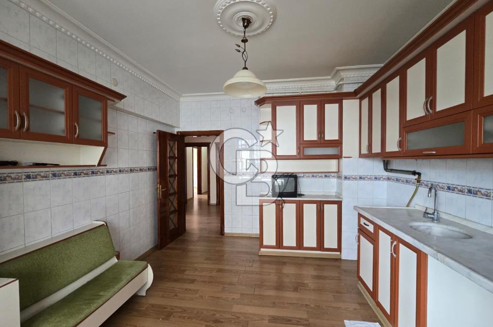 COLDWELL BANKER'DAN SELÇUKLUDA HARİKA KONUMLU 3+1 KİRALIK DAİRE