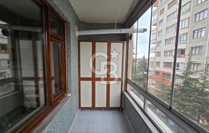 COLDWELL BANKER'DAN SELÇUKLUDA HARİKA KONUMLU 3+1 KİRALIK DAİRE