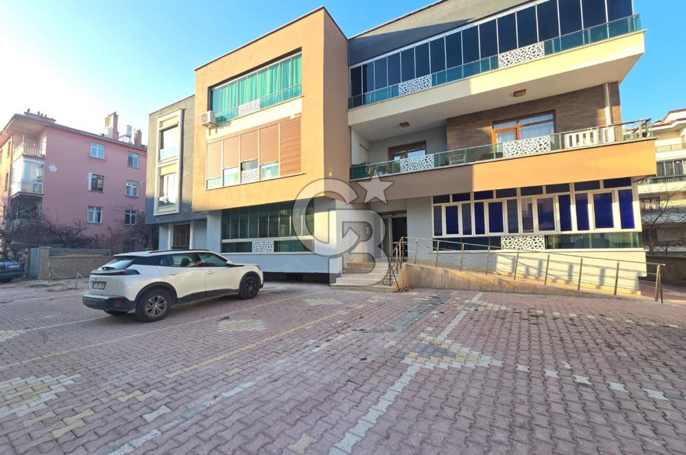 COLDWELL BANKER'DAN SELÇUKLUDA MERKEZİ KONUMLU 3+1 SATILIK DAİRE