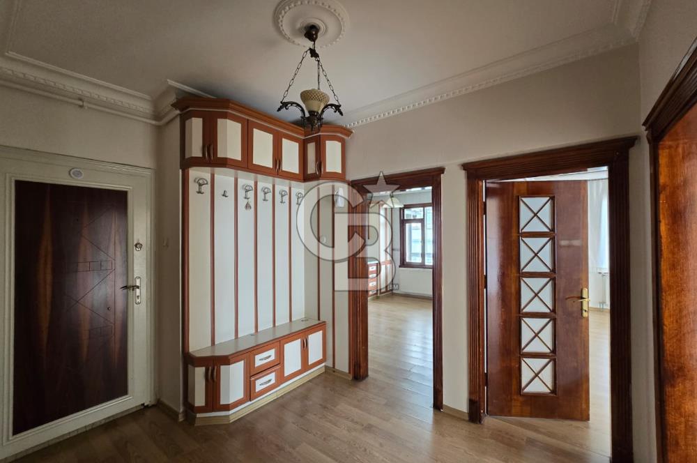 COLDWELL BANKER'DAN SELÇUKLUDA HARİKA KONUMLU 3+1 KİRALIK DAİRE