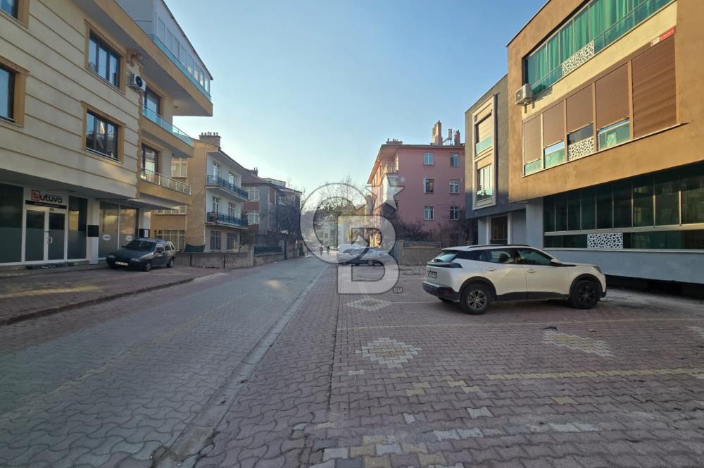 COLDWELL BANKER'DAN SELÇUKLUDA MERKEZİ KONUMLU 3+1 SATILIK DAİRE