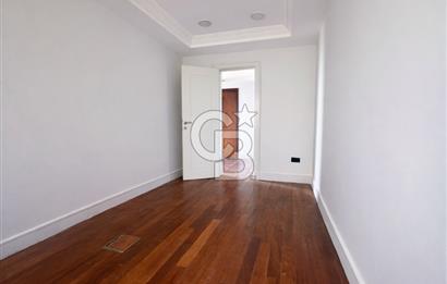 KABATAŞ, SETÜSTÜ'NDE DENİZ ,BOĞAZ ,YARIMADA MANZARALI 4+1 OFİS