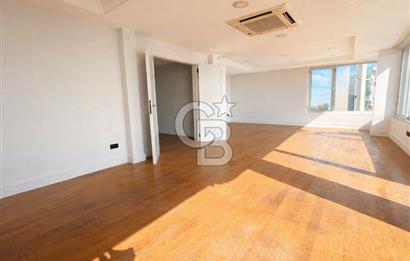 KABATAŞ, SETÜSTÜ'NDE DENİZ ,BOĞAZ ,YARIMADA MANZARALI 4+1 OFİS