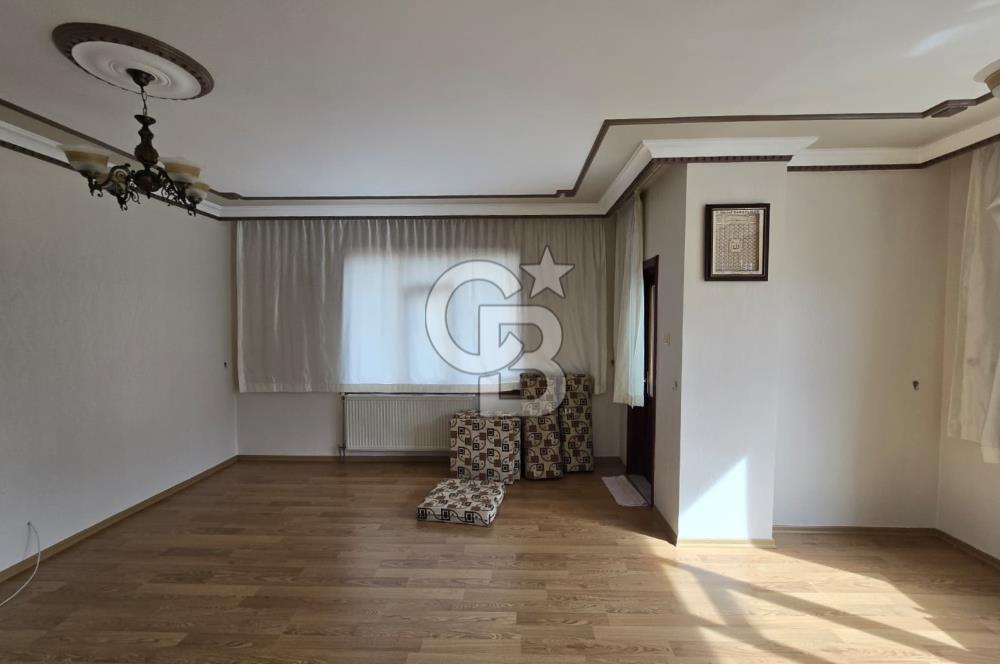 COLDWELL BANKER'DAN SELÇUKLUDA HARİKA KONUMLU 3+1 KİRALIK DAİRE