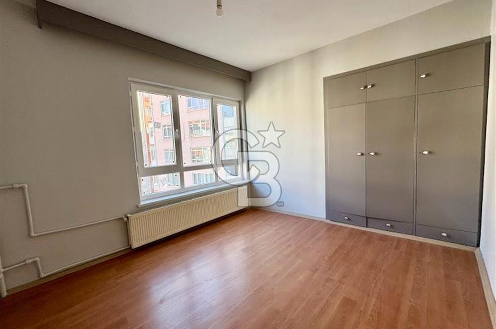 AYRANCI REFİK BELENDİR SOKAK'TA TEMİZ KATTA KİRALIK 3+1 DAİRE