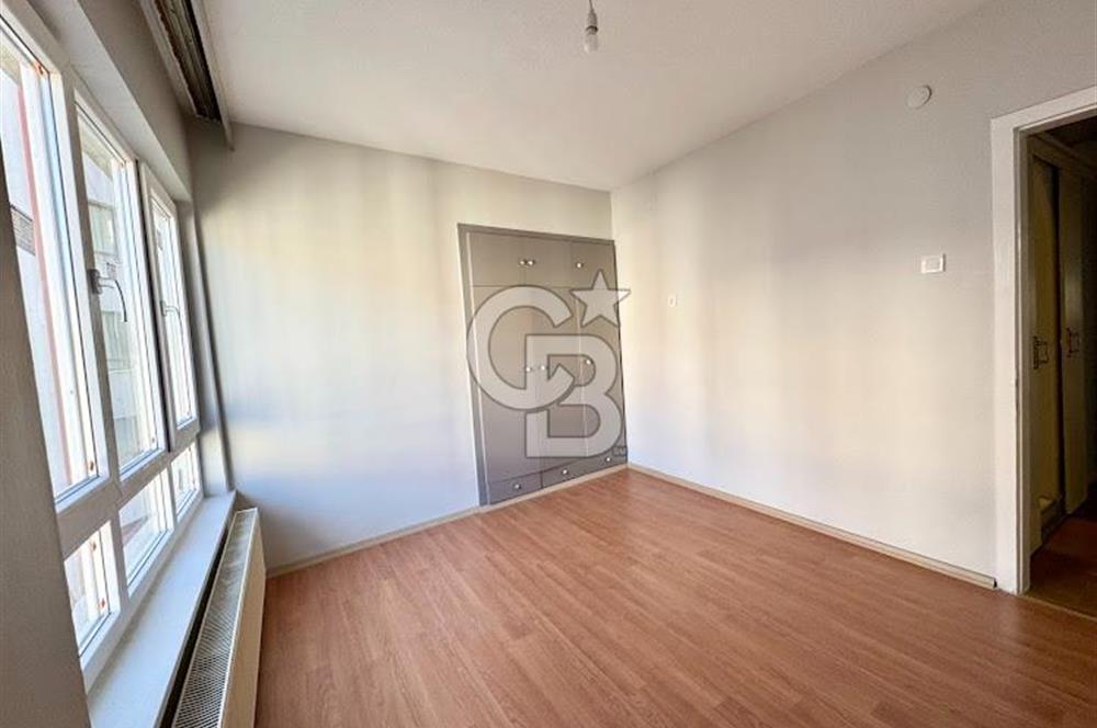 AYRANCI REFİK BELENDİR SOKAK'TA TEMİZ KATTA KİRALIK 3+1 DAİRE