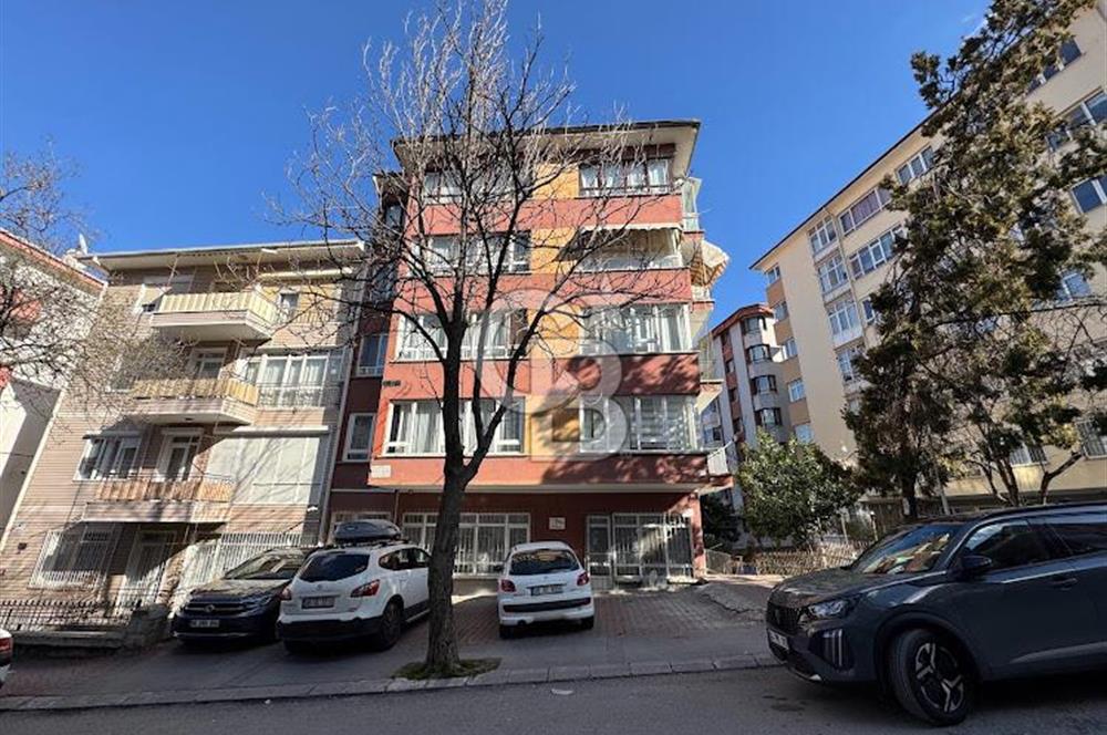 AYRANCI REFİK BELENDİR SOKAK'TA TEMİZ KATTA KİRALIK 3+1 DAİRE