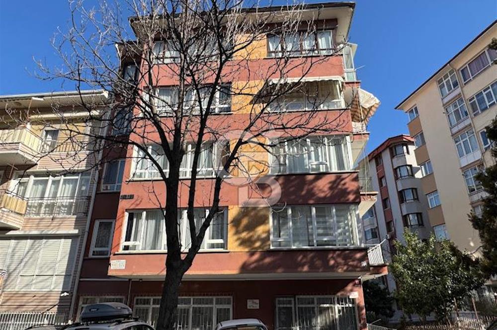 AYRANCI REFİK BELENDİR SOKAK'TA TEMİZ KATTA KİRALIK 3+1 DAİRE