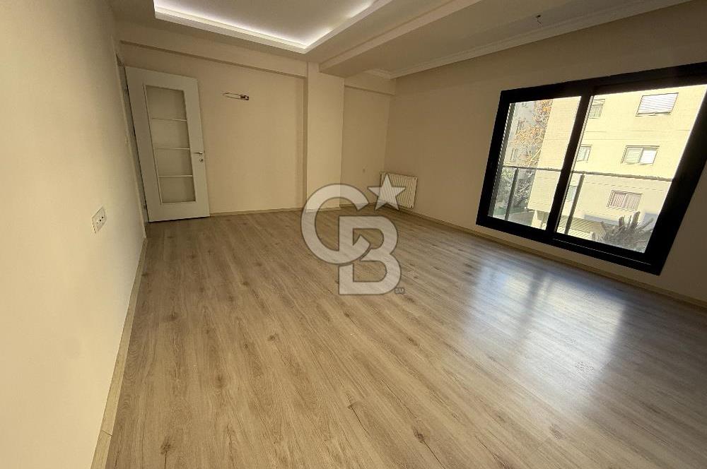 Bostanlı Kiralık 3+1 Daire Ara Kat Otoparklı Genç Bina