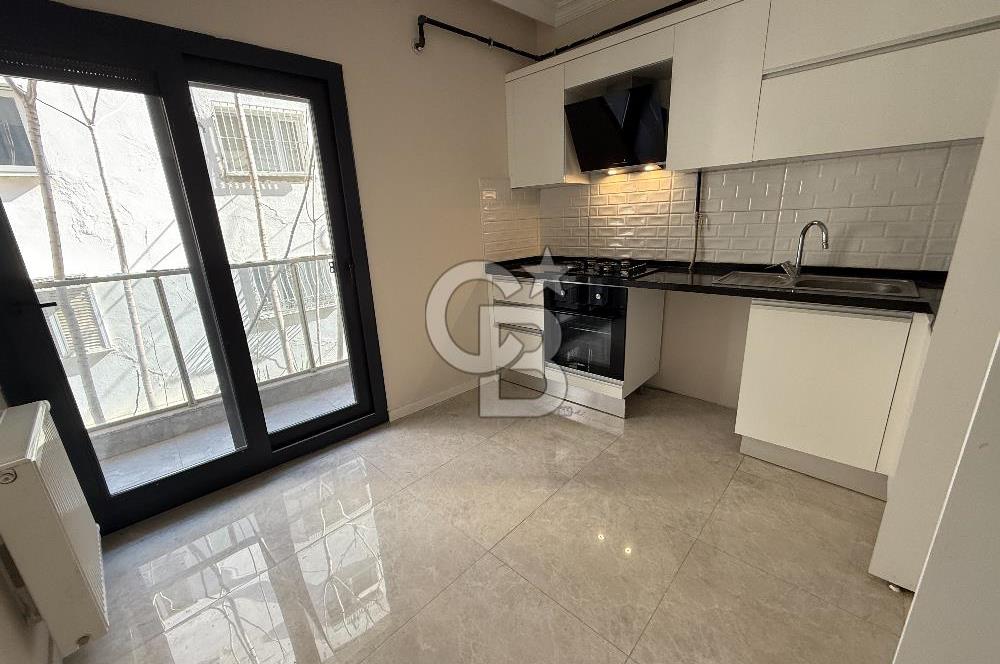 Bostanlı Kiralık 3+1 Daire Ara Kat Otoparklı Genç Bina
