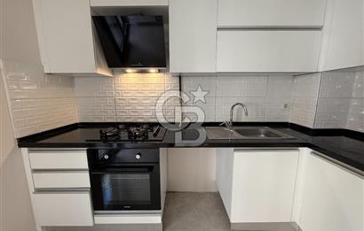 Bostanlı Kiralık 3+1 Daire Ara Kat Otoparklı Genç Bina