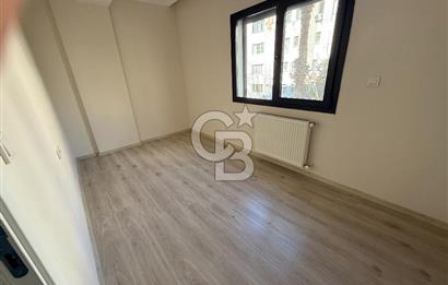 Bostanlı Kiralık 3+1 Daire Ara Kat Otoparklı Genç Bina