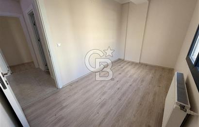 Bostanlı Kiralık 3+1 Daire Ara Kat Otoparklı Genç Bina