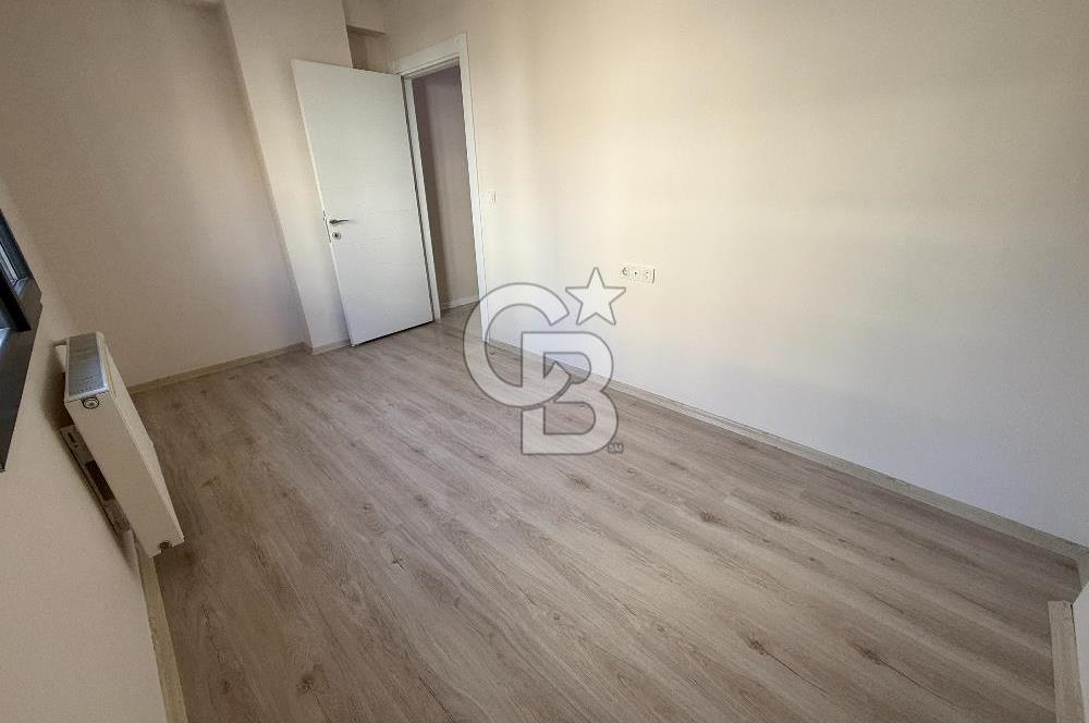 Bostanlı Kiralık 3+1 Daire Ara Kat Otoparklı Genç Bina