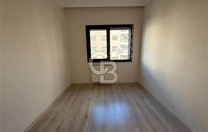 Bostanlı Kiralık 3+1 Daire Ara Kat Otoparklı Genç Bina