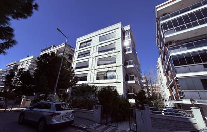 Bostanlı Kiralık 3+1 Daire Ara Kat Otoparklı Genç Bina