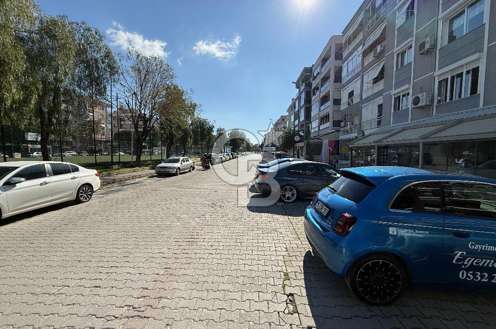 Bostanlı Kiralık 3+1 Daire Ara Kat Otoparklı Genç Bina