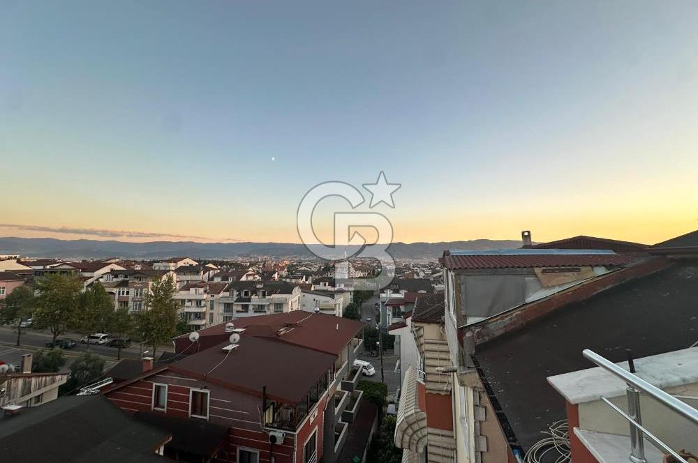 DERİNCE İBNİSİNA MAHALLESİ 6+1 EĞİMSİZ SATILIK ÇATI DUBLEKS.