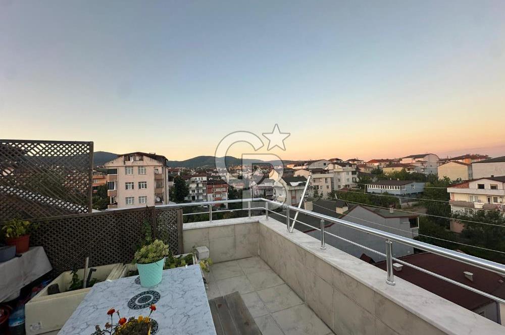 DERİNCE İBNİSİNA MAHALLESİ 6+1 EĞİMSİZ SATILIK ÇATI DUBLEKS.