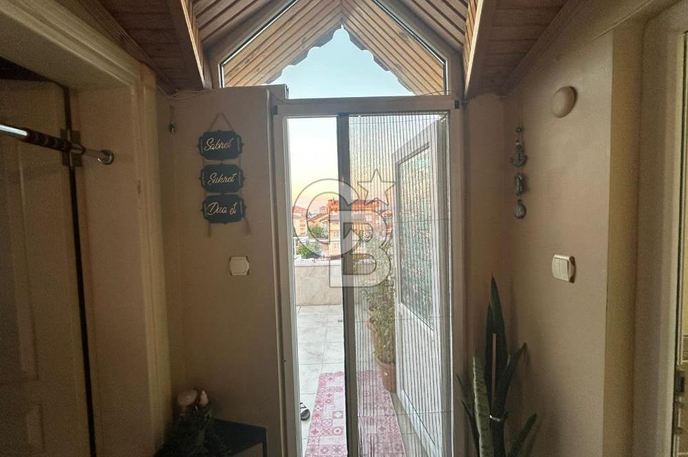 DERİNCE İBNİSİNA MAHALLESİ 6+1 EĞİMSİZ SATILIK ÇATI DUBLEKS.