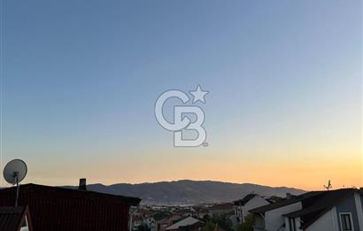 DERİNCE İBNİSİNA MAHALLESİ 6+1 EĞİMSİZ SATILIK ÇATI DUBLEKS.