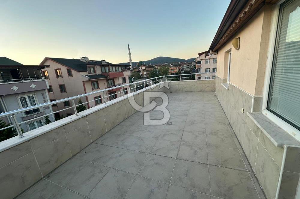 DERİNCE İBNİSİNA MAHALLESİ 6+1 EĞİMSİZ SATILIK ÇATI DUBLEKS.