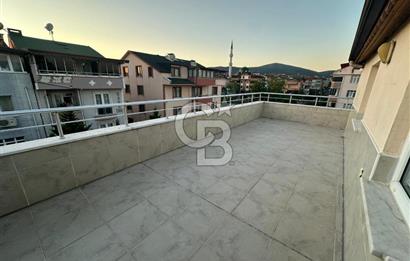 DERİNCE İBNİSİNA MAHALLESİ 6+1 EĞİMSİZ SATILIK ÇATI DUBLEKS.