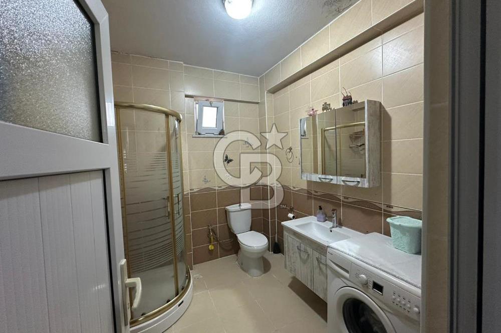 DERİNCE İBNİSİNA MAHALLESİ 6+1 EĞİMSİZ SATILIK ÇATI DUBLEKS.