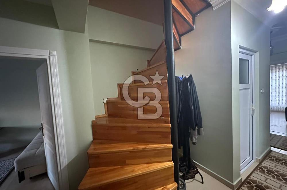 DERİNCE İBNİSİNA MAHALLESİ 6+1 EĞİMSİZ SATILIK ÇATI DUBLEKS.