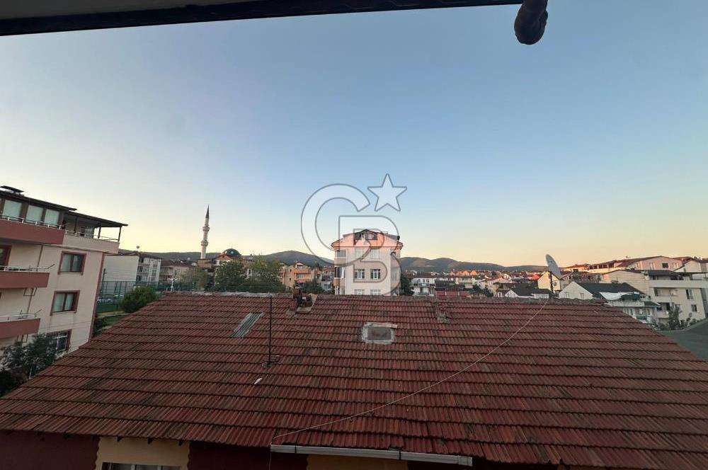 DERİNCE İBNİSİNA MAHALLESİ 6+1 EĞİMSİZ SATILIK ÇATI DUBLEKS.