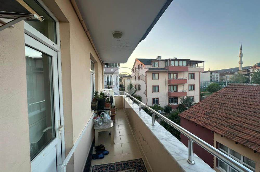 DERİNCE İBNİSİNA MAHALLESİ 6+1 EĞİMSİZ SATILIK ÇATI DUBLEKS.