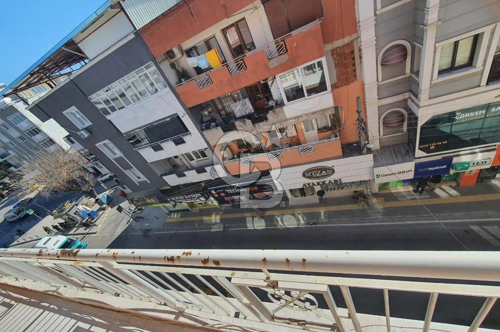 BUCA KOZAĞAÇ MAH. MERKEZİ KONUMDA GENİŞ 4+1 KİRALIK DAİRE